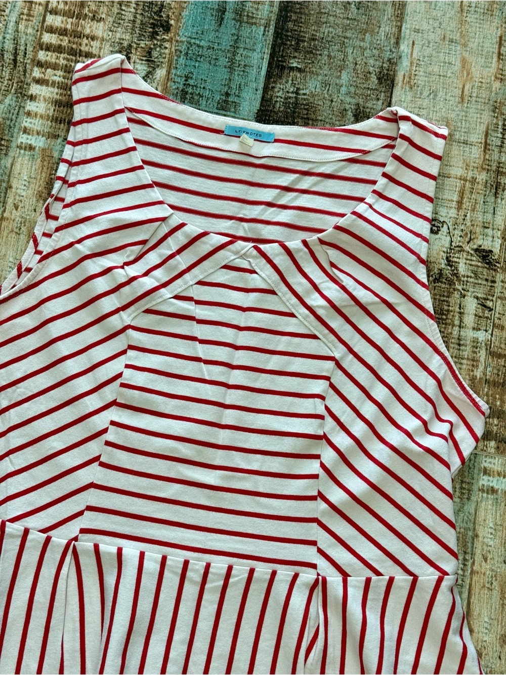 Women’s “Leifnotes” Pleated Tank | #J38 - Picture 8 of 13